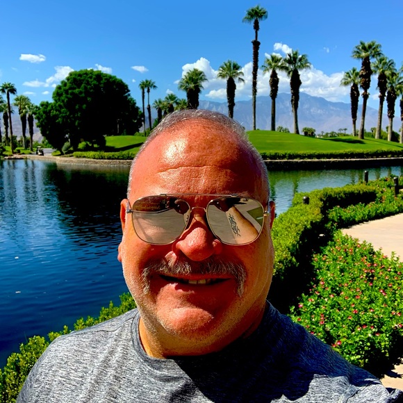 Meet your Posher, Gale - Picture 1 of 1